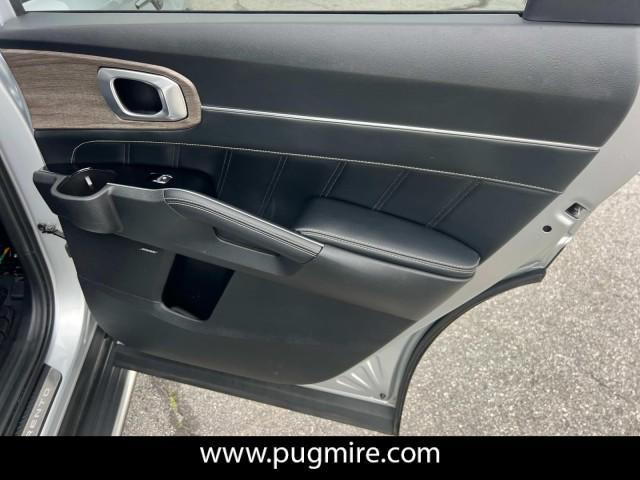 Photo of 2021 Everlasting Silver Kia Sorento