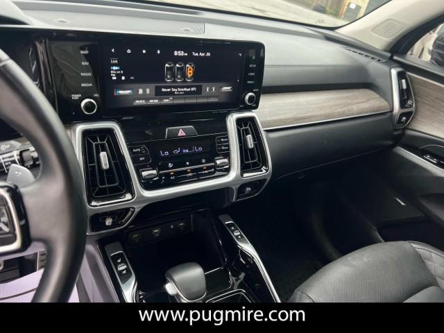 Photo of 2021 Everlasting Silver Kia Sorento