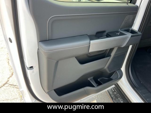 Photo of 2025 Oxford White Ford F-150