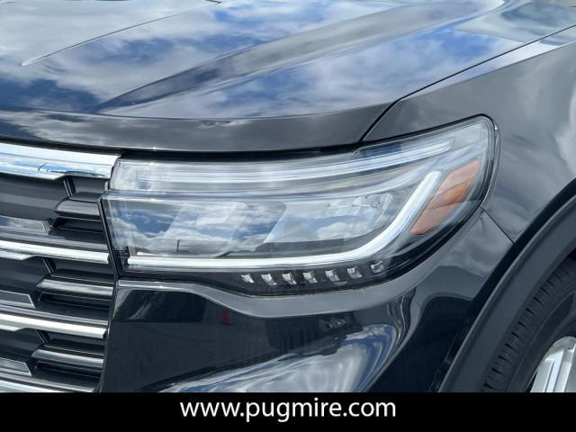 Photo of 2025 Agate Black Metallic Ford Explorer