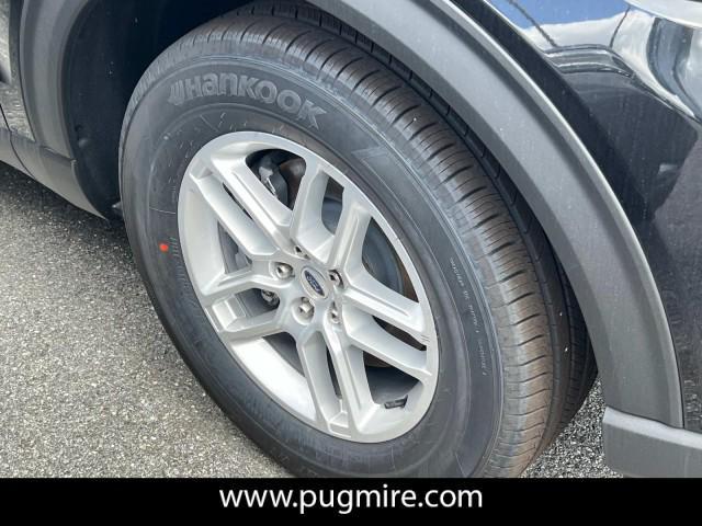Photo of 2025 Agate Black Metallic Ford Explorer