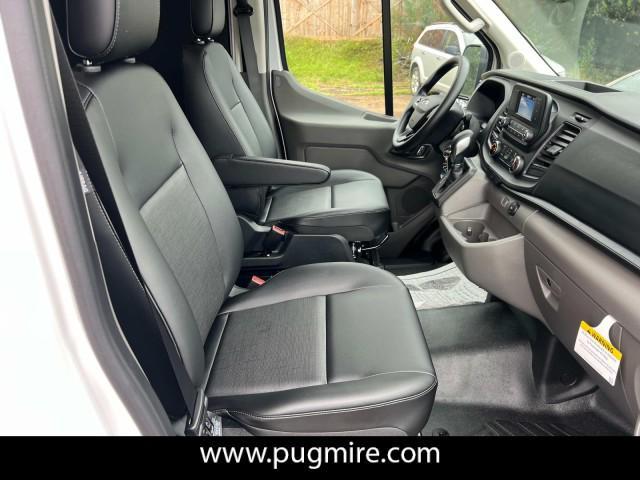 Photo of 2025 Oxford White Ford Transit-350