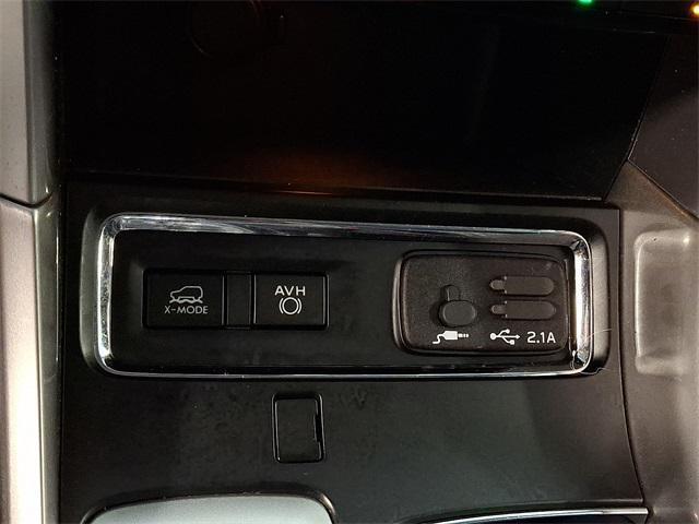 Photo of 2022 Crystal White Pearl Subaru Ascent