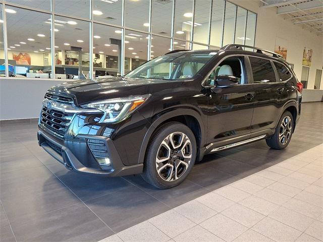 Photo of 2025 Crystal Black Silica Subaru Ascent