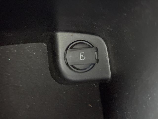 Photo of 2024 Everlasting Silver Kia Telluride