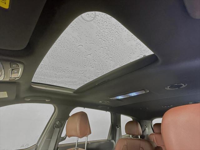 Photo of 2024 Everlasting Silver Kia Telluride