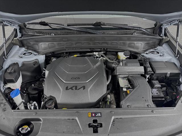 Photo of 2024 Everlasting Silver Kia Telluride