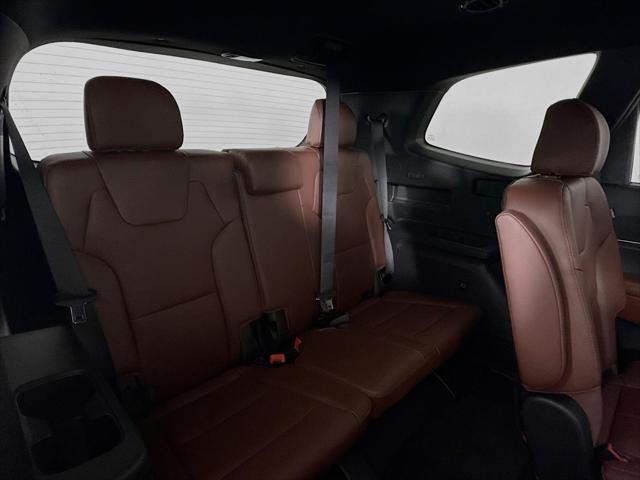 Photo of 2024 Everlasting Silver Kia Telluride