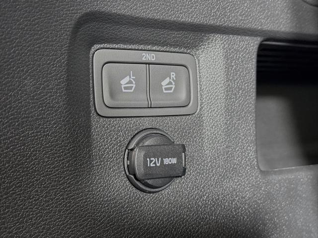 Photo of 2024 Everlasting Silver Kia Telluride