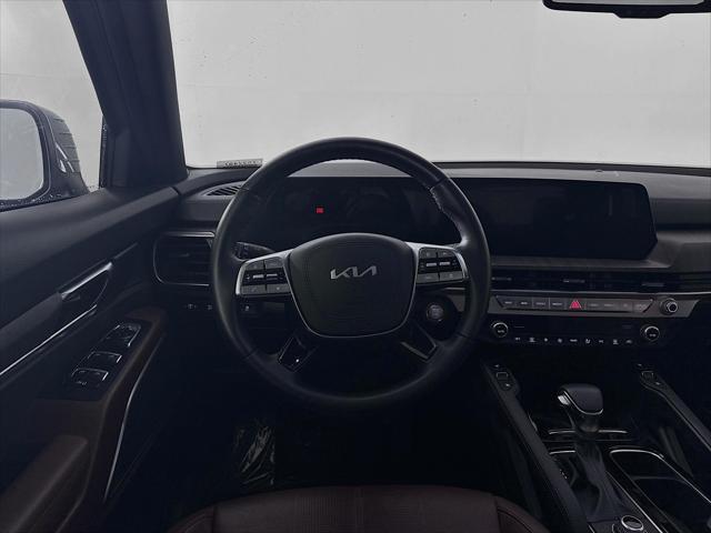 Photo of 2024 Everlasting Silver Kia Telluride