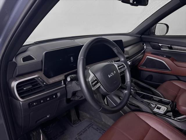 Photo of 2024 Everlasting Silver Kia Telluride