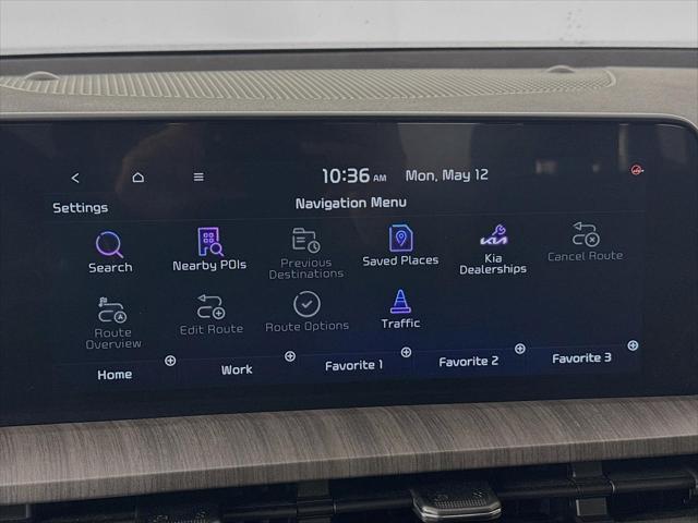 Photo of 2024 Everlasting Silver Kia Telluride