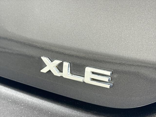 Photo of 2022 Magnetic Gray Metallic Toyota Highlander