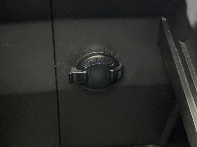 Photo of 2022 Magnetic Gray Metallic Toyota Highlander