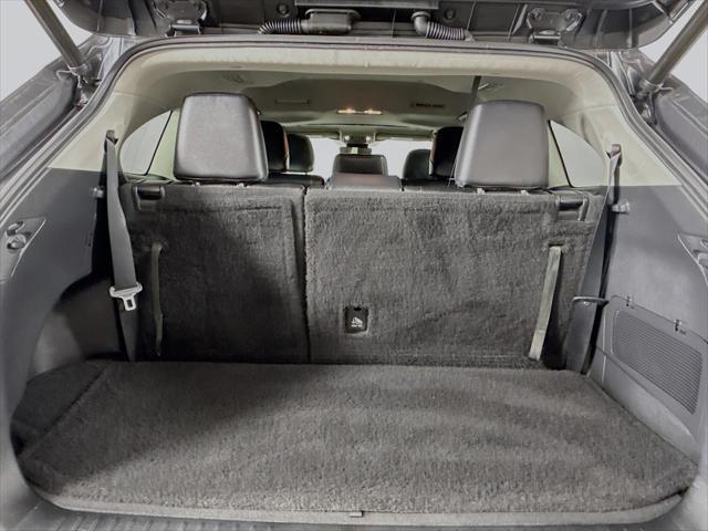 Photo of 2022 Magnetic Gray Metallic Toyota Highlander