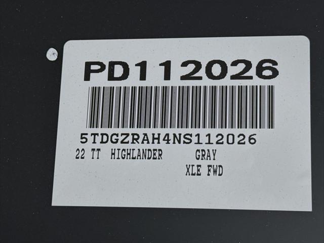 Photo of 2022 Magnetic Gray Metallic Toyota Highlander