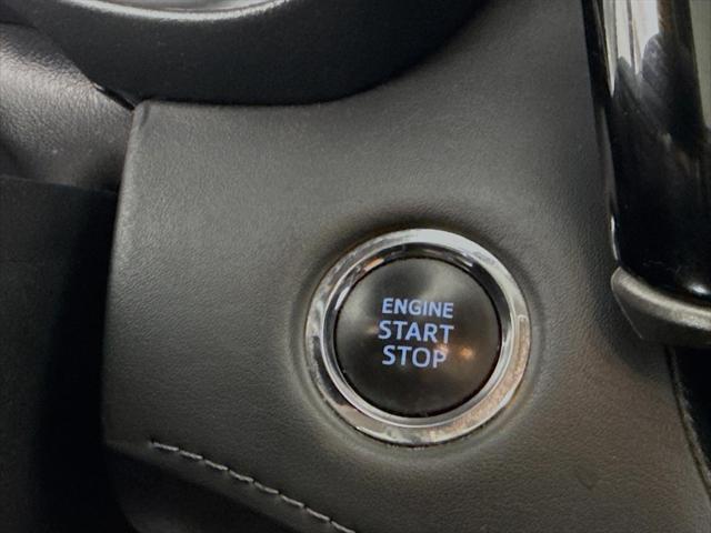 Photo of 2022 Magnetic Gray Metallic Toyota Highlander
