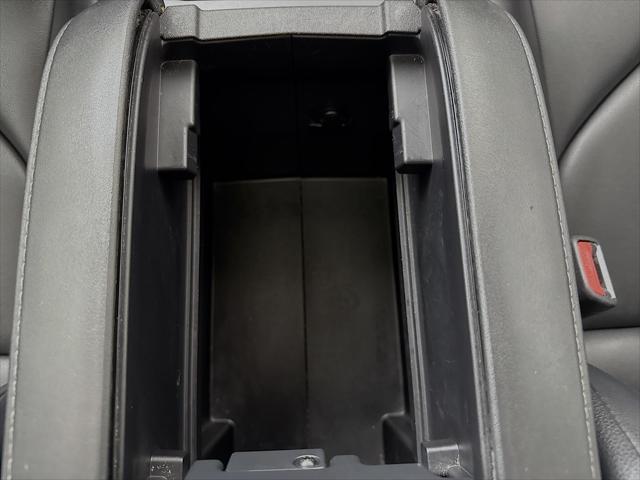 Photo of 2022 Magnetic Gray Metallic Toyota Highlander