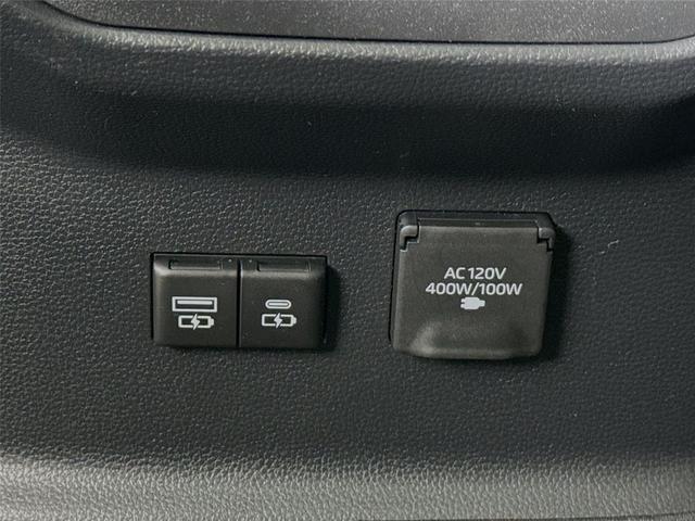 Photo of 2023 Magnetic Gray Metallic Toyota Tundra Hybrid