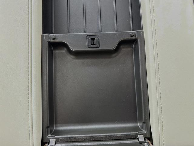 Photo of 2023 Magnetic Gray Metallic Toyota Tundra Hybrid