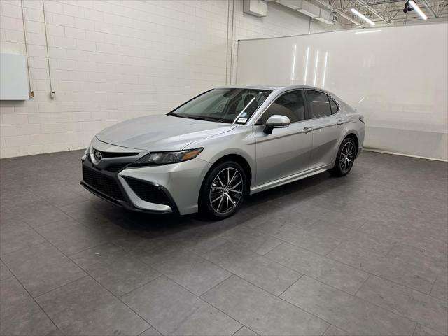 Photo of 2024 Celestial Silver Metallic Toyota Camry