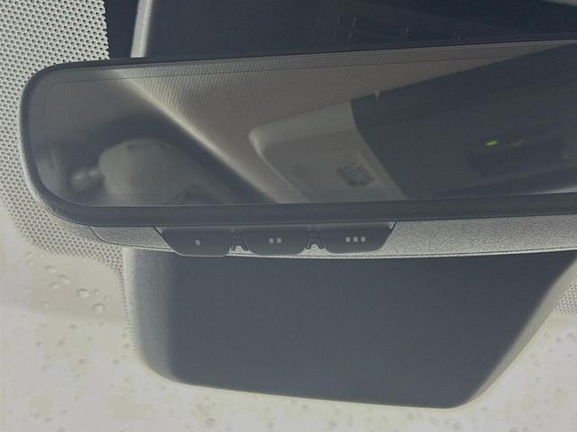 Photo of 2025 Ice Cap Toyota Camry