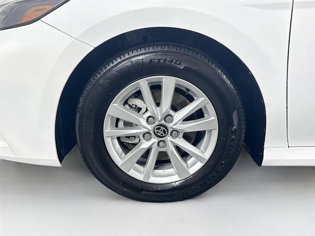 Photo of 2025 Ice Cap Toyota Camry