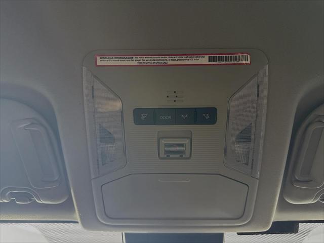 Photo of 2022 White Toyota RAV4