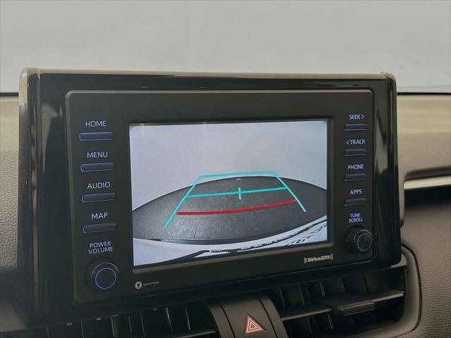 Photo of 2022 White Toyota RAV4