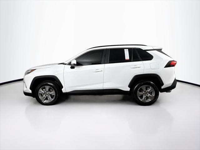 Photo of 2022 White Toyota RAV4