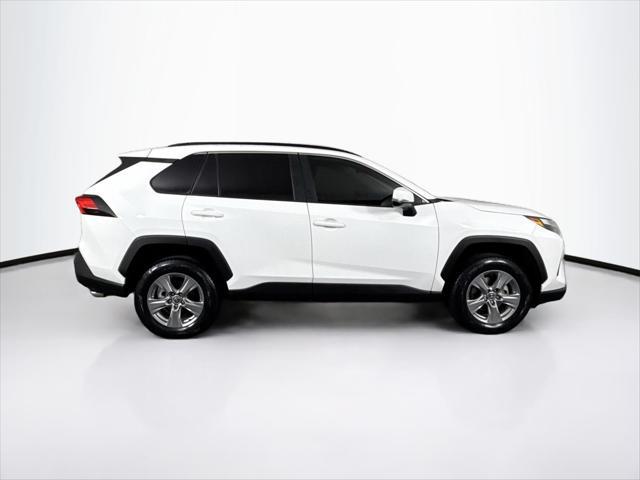 Photo of 2022 White Toyota RAV4