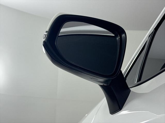Photo of 2022 White Toyota RAV4
