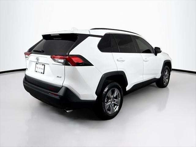 Photo of 2022 White Toyota RAV4