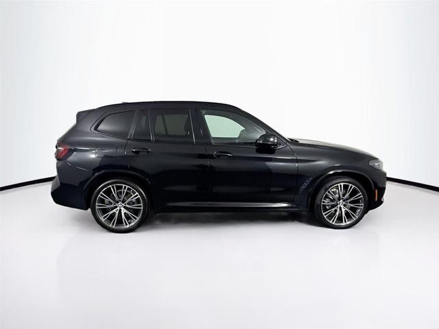 Photo of 2022 Black Sapphire Metallic BMW X3