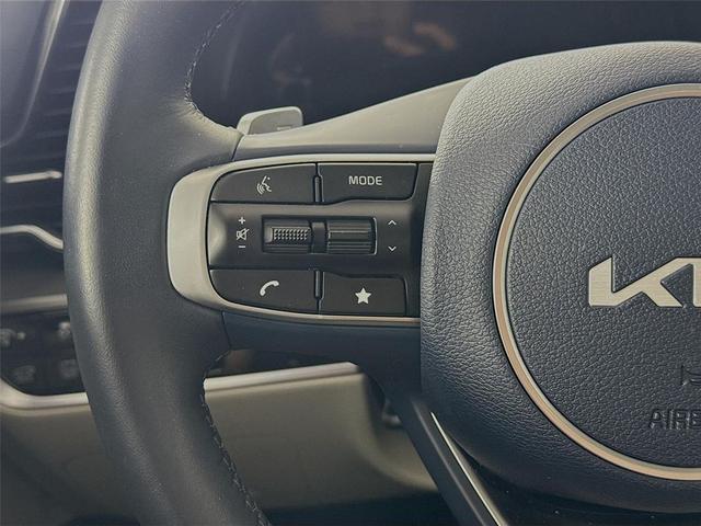 Photo of 2025 Fusion Black Kia Sportage Hybrid