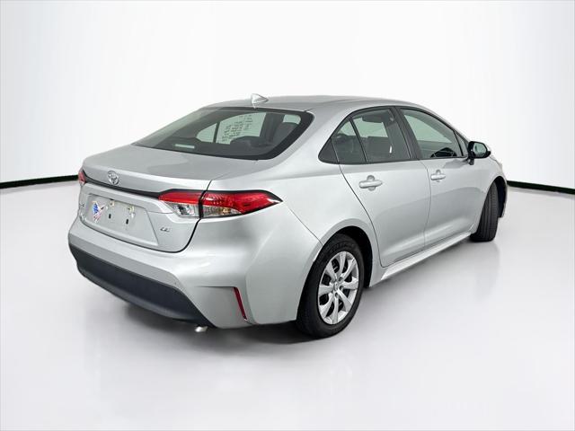 Photo of 2024 Classic Silver Metallic Toyota Corolla