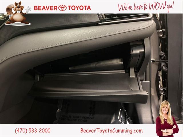 Photo of 2021 Predawn Gray Mica Toyota Camry