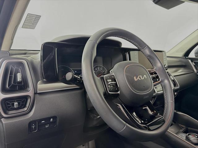 Photo of 2023 Gravity Blue Kia Sorento Hybrid