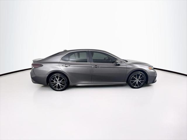 Photo of 2023 Predawn Gray Mica Toyota Camry