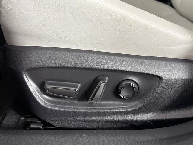 Photo of 2024 Guardian Gray Toyota Prius