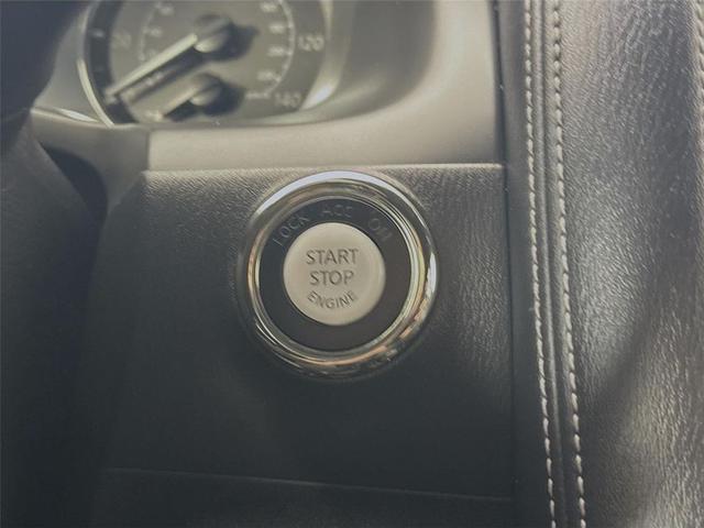 Photo of 2021 Black Obsidian INFINITI QX80