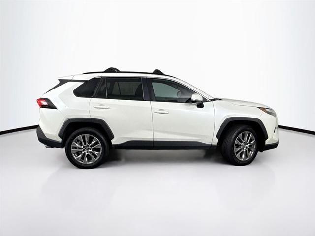 Photo of 2022 Blizzard Pearl Toyota RAV4