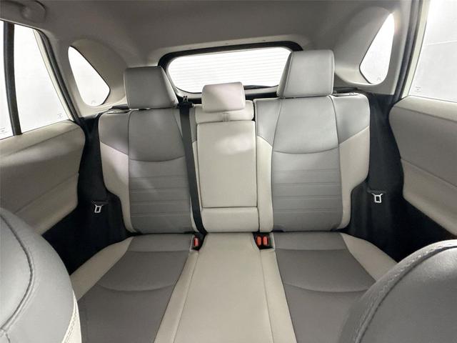 Photo of 2022 Blizzard Pearl Toyota RAV4