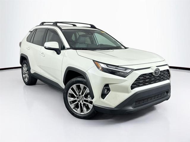 Photo of 2022 Blizzard Pearl Toyota RAV4
