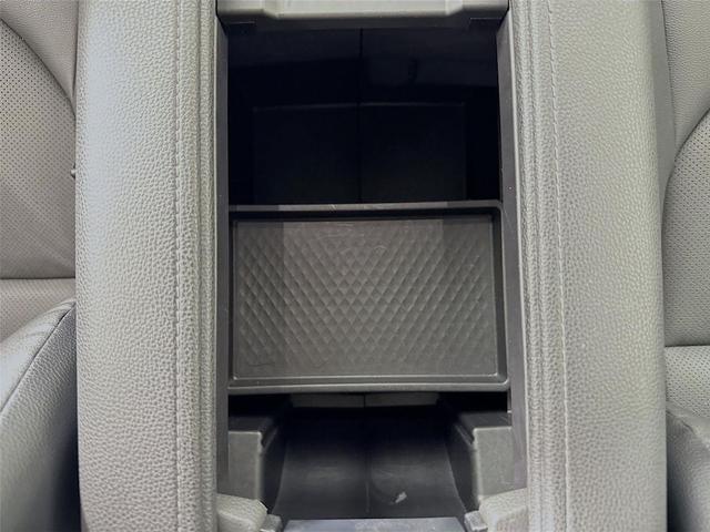 Photo of 2024 Celestial Silver Metallic Toyota Grand Highlander