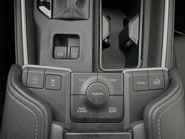 Photo of 2024 Celestial Silver Metallic Toyota Grand Highlander