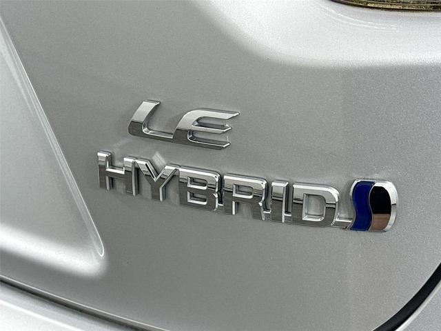 Photo of 2023 Classic Silver Metallic Toyota Corolla Hybrid