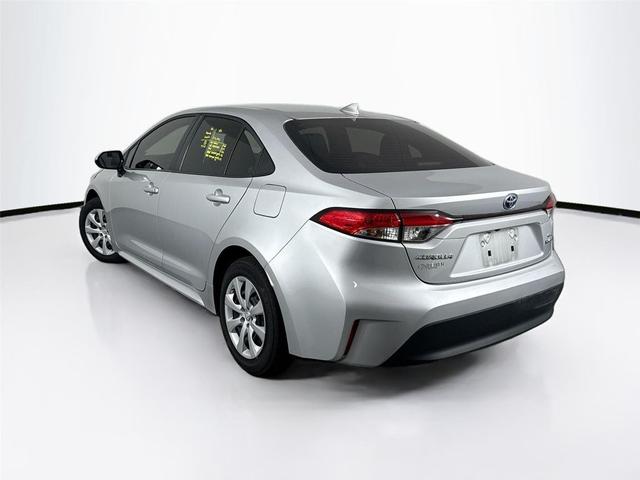 Photo of 2023 Classic Silver Metallic Toyota Corolla Hybrid