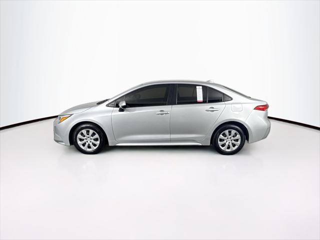 Photo of 2023 Classic Silver Metallic Toyota Corolla Hybrid