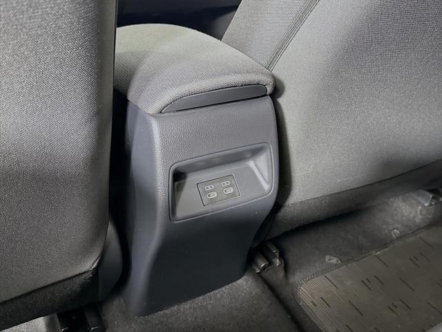 Photo of 2023 Classic Silver Metallic Toyota Corolla Hybrid